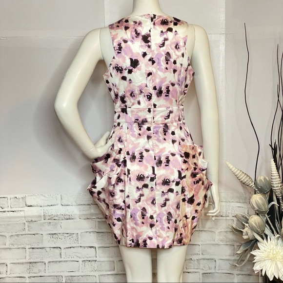 Unique Bebe Dress with Cowl Pockets **MINT CONDITION** - Picture 6 of 12